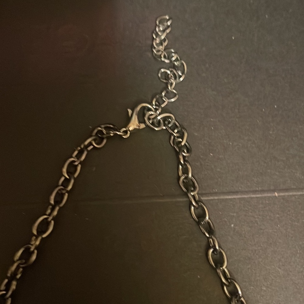 Necklace - Picture 2 of 3